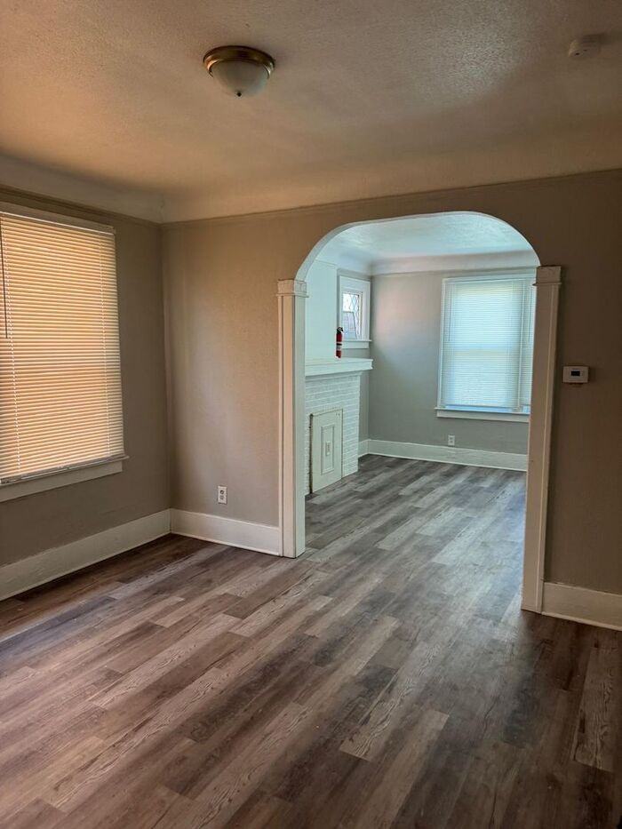 12415 Monica St - Photo 3 of 10