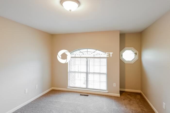 1329 Riverford Cir - Photo 7 of 18