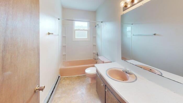 1429 N 21st St #6 - Photo 3 of 9