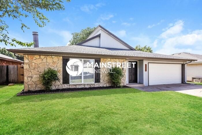 8829 Parkridge Drive - Photo 2 of 16