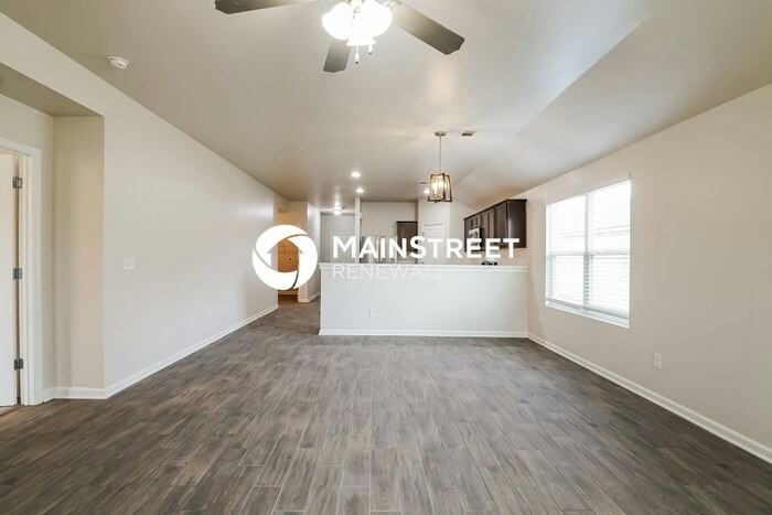 328 Hidden Ct - Photo 4 of 18