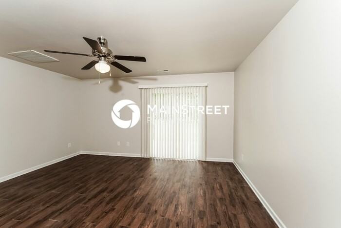 308 Reedway - Photo 7 of 18