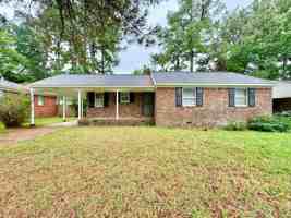 featured image of 3119 Queensgate Avenue