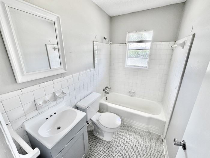 1645 Wells Station Rd #8 - Photo 6 of 8