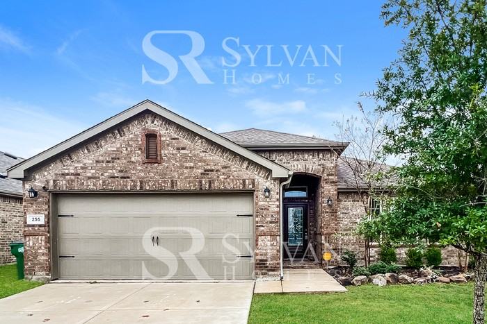255 Callaghan Drive - Photo 2 of 16