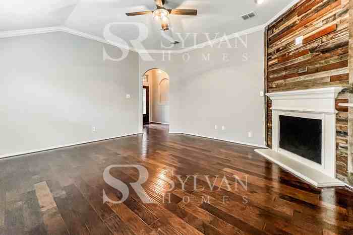 255 Callaghan Drive - Photo 3 of 16