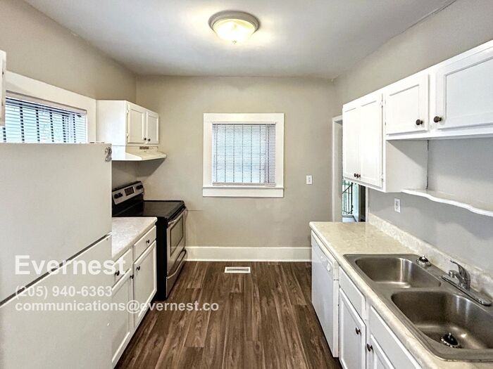 57 17th Ct S - Photo 2 of 15