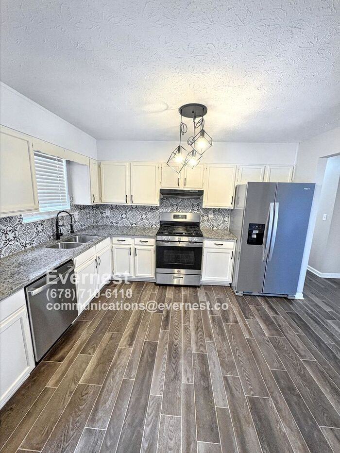 4060 Day Trail South - Photo 4 of 32