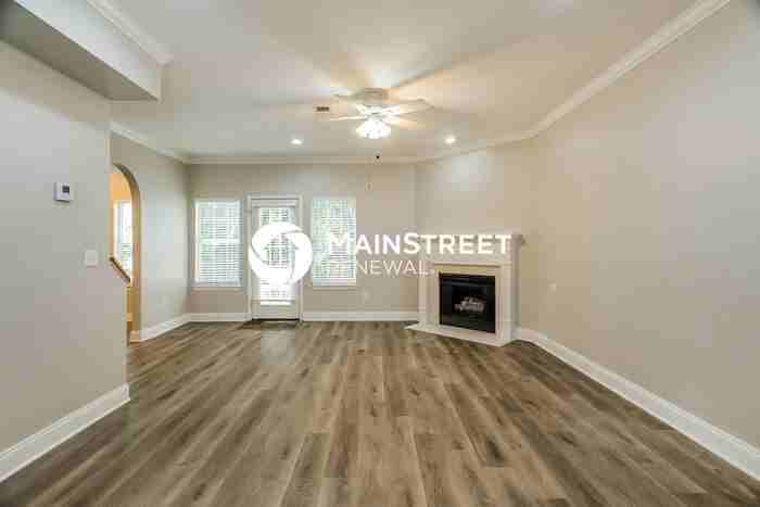 1333 Riverford Cir - Photo 5 of 18