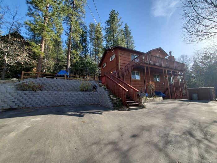 27101 Overlook Ln - Photo 2 of 43