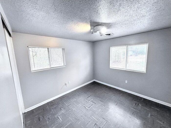 3018 Meadow Forest Drive - Photo 5 of 20