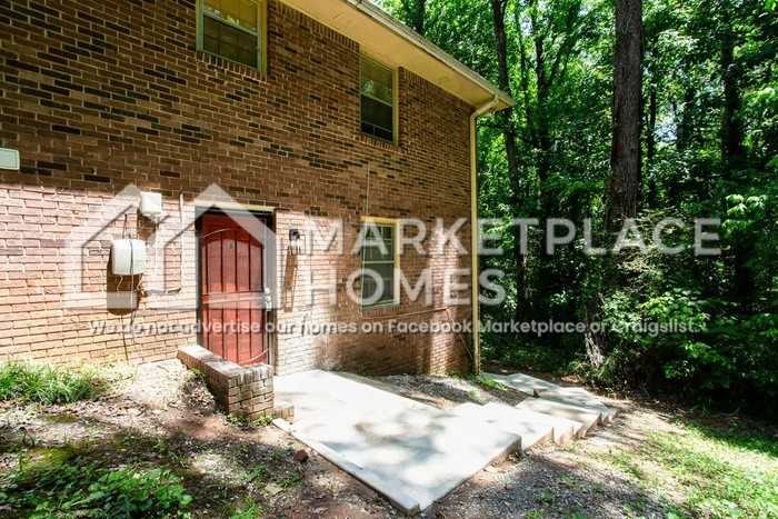 4477 Glenhaven Dr #B - Photo 3 of 21