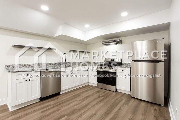 4477 Glenhaven Dr #B - Photo 6 of 21