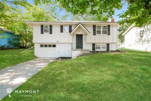 10422 Manchester Ave - Photo 1 of 1