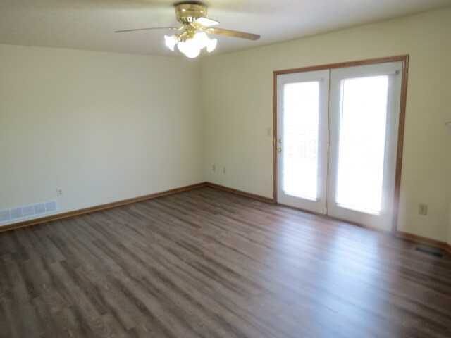 2129 Brett Court - Photo 3 of 18