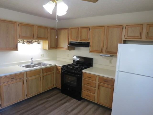 2129 Brett Court - Photo 6 of 18