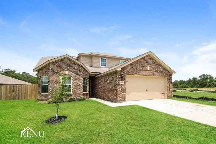 25521 Rose Creek Dr - Photo 2 of 17