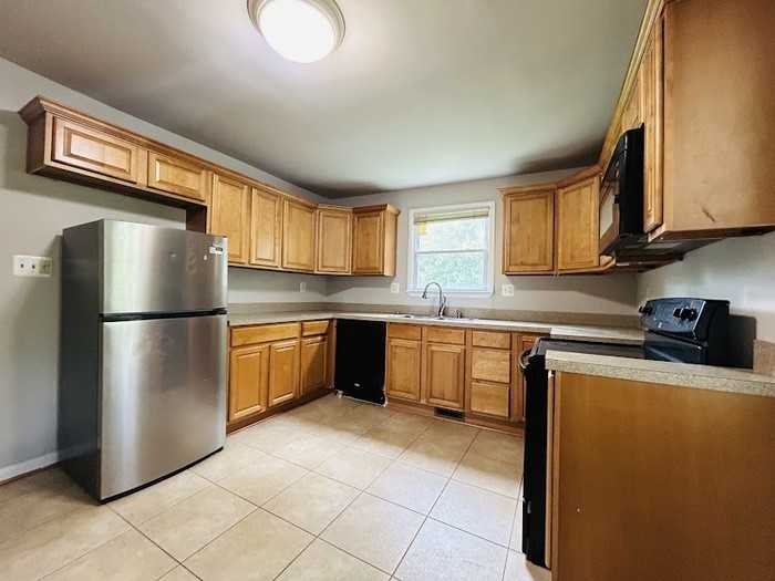 4861 Eastern Ln - Photo 3 of 21