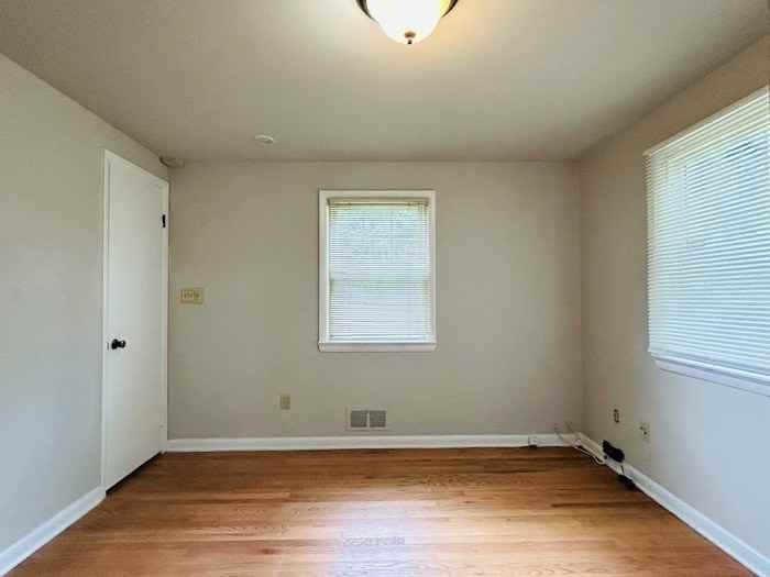 4861 Eastern Ln - Photo 6 of 21