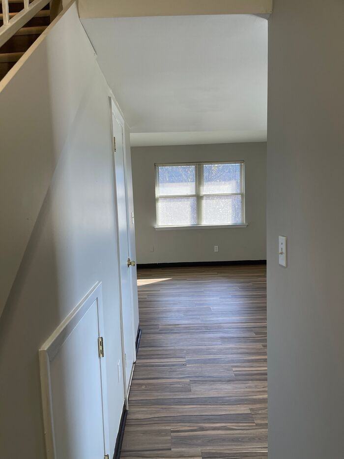 1512 11th Avenue North #06 - Photo 2 of 14