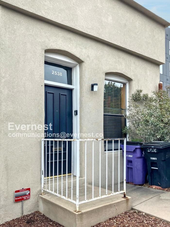 2538 Kensing Ct - Photo 2 of 23