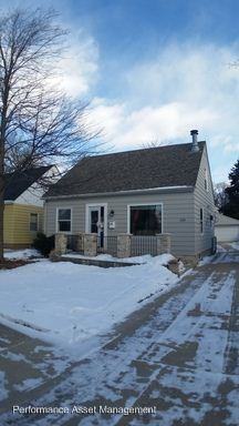 220 S 79th St - Photo 2 of 10