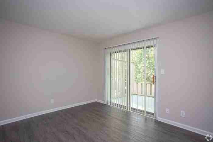 260 Brookwood Ave Ne #1E - Photo 7 of 12