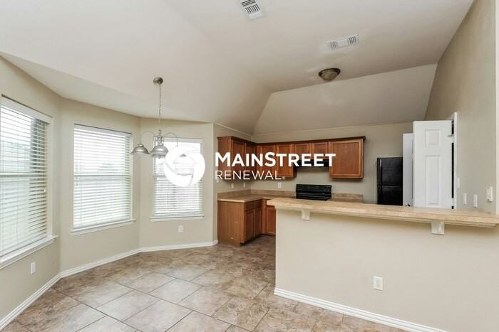 120 Currie Ct - Photo 6 of 17
