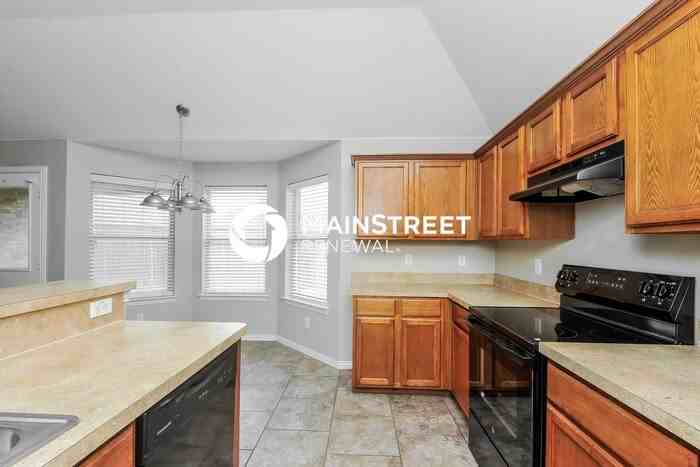 120 Currie Ct - Photo 7 of 16