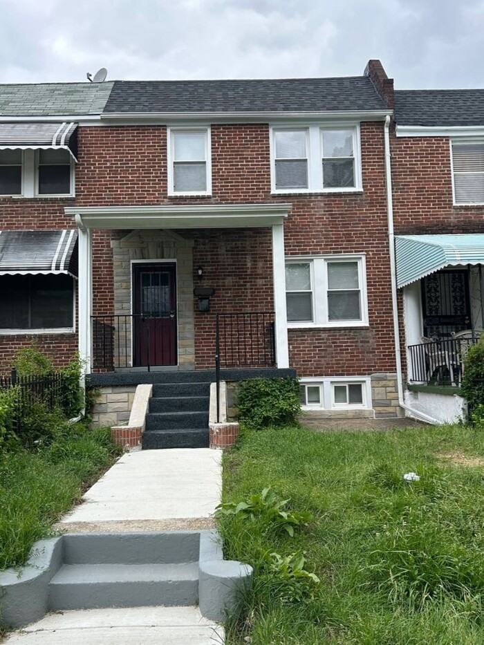 2799 E Federal St - Photo 2 of 10