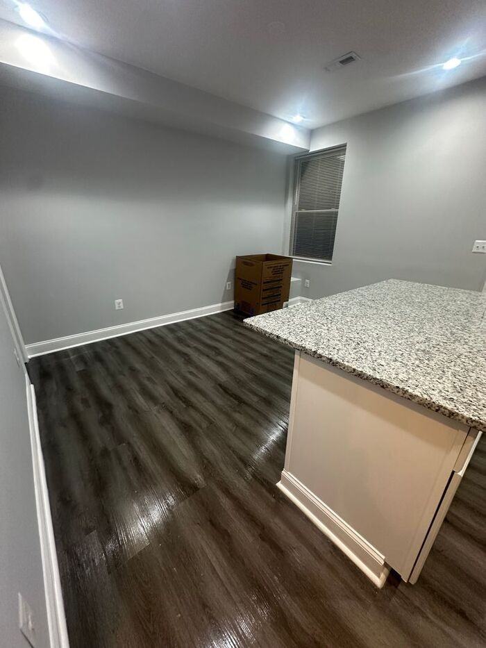 2400 Shirley Ave - Photo 3 of 19