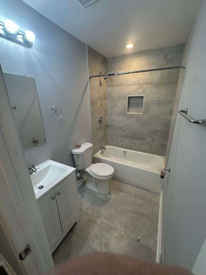 2400 Shirley Ave - Photo 7 of 19