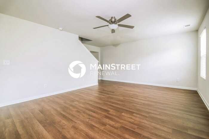 336 Gourd St - Photo 5 of 18