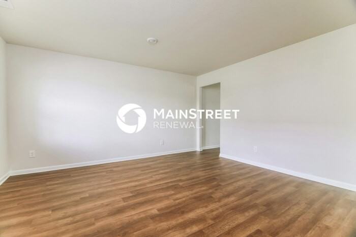 336 Gourd St - Photo 6 of 18