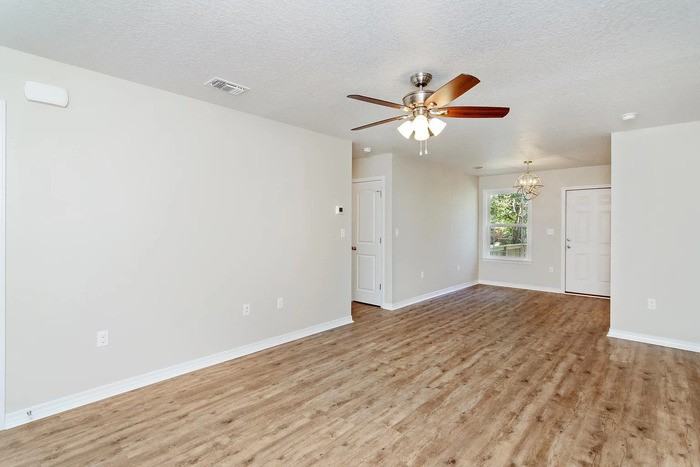 907 Alabama Street - Photo 3 of 17