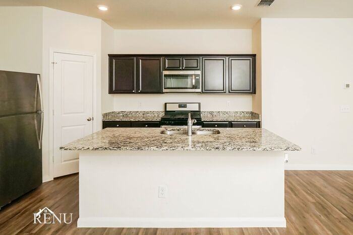 5015 Firefly Hls - Photo 4 of 18