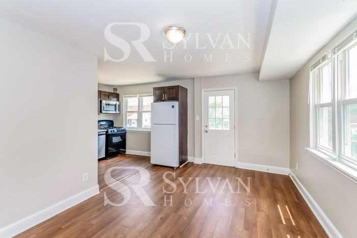 8525 Chestnut Oak Rd - Photo 2 of 15