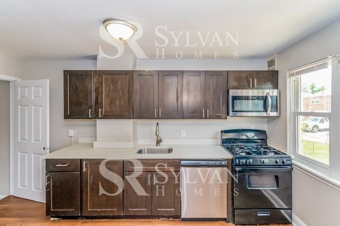 8525 Chestnut Oak Rd - Photo 4 of 15