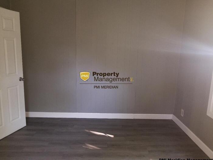 3719 Hillside Avenue - Photo 4 of 8