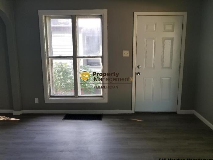 3719 Hillside Avenue - Photo 6 of 8