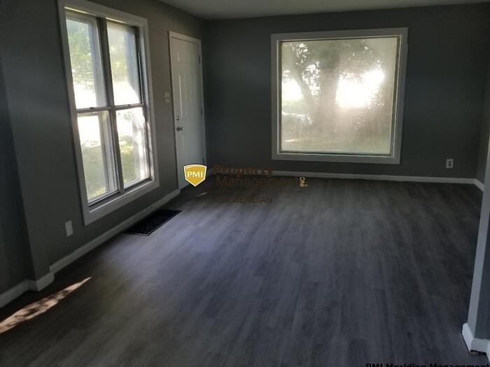 3719 Hillside Avenue - Photo 7 of 8