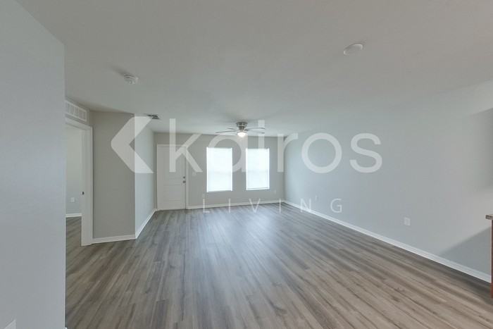 17360 Shirley Ave - Photo 5 of 25