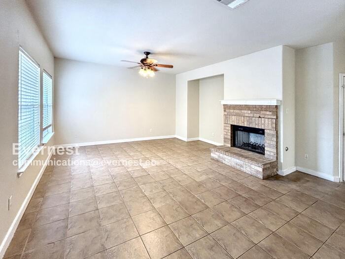 3502 Cheyenne St - Photo 5 of 19