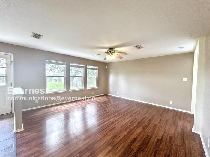 2671 Hunt St - Photo 6 of 21