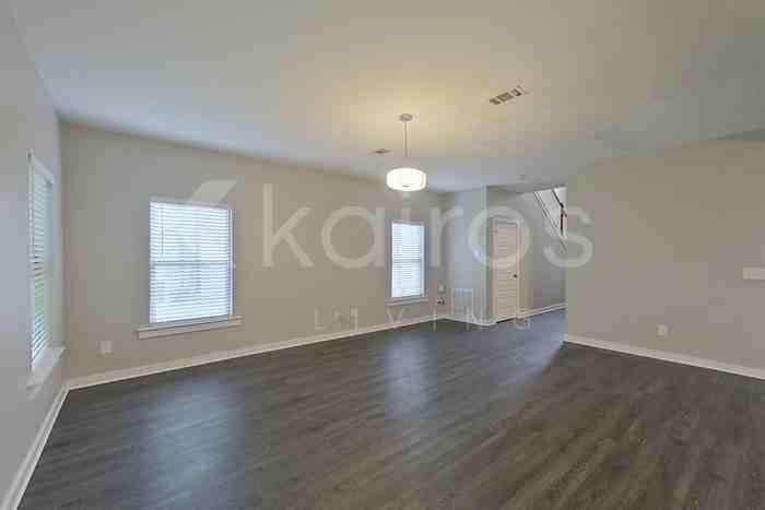 11401 Crimson Ridge Rd - Photo 2 of 21