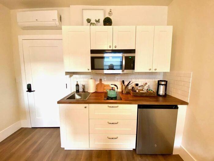 155 W Santa Clara St #155 - Photo 2 of 3