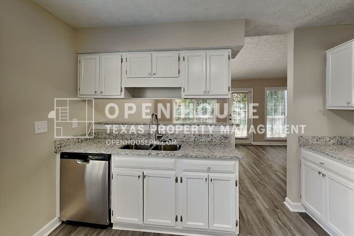 121 Clarion Rd - Photo 6 of 22