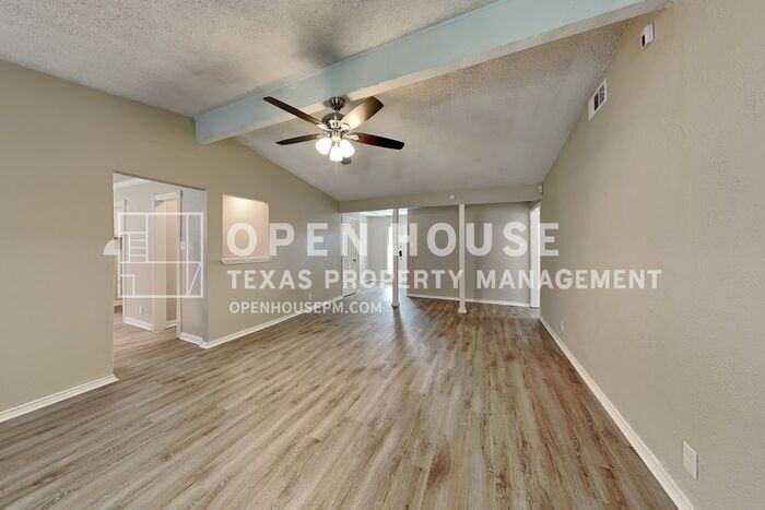 7609 Clover Ln - Photo 6 of 21