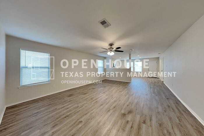 12700 Harvest Grove Dr - Photo 4 of 20