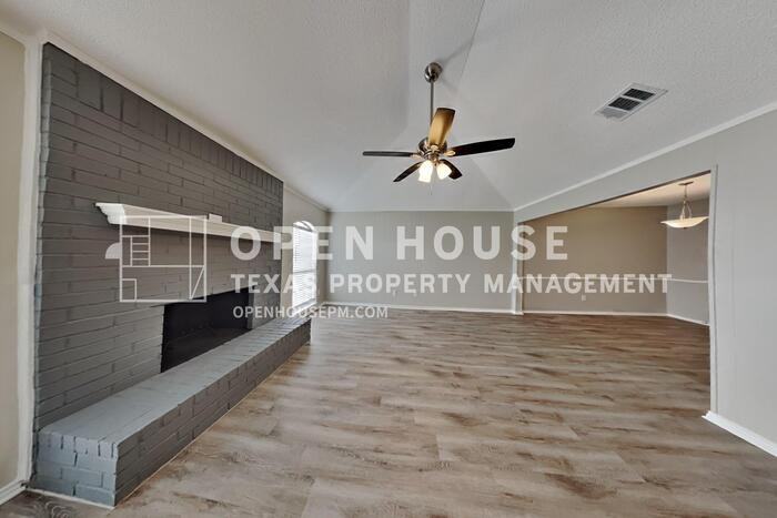 8229 Meadowbrook Dr - Photo 6 of 18